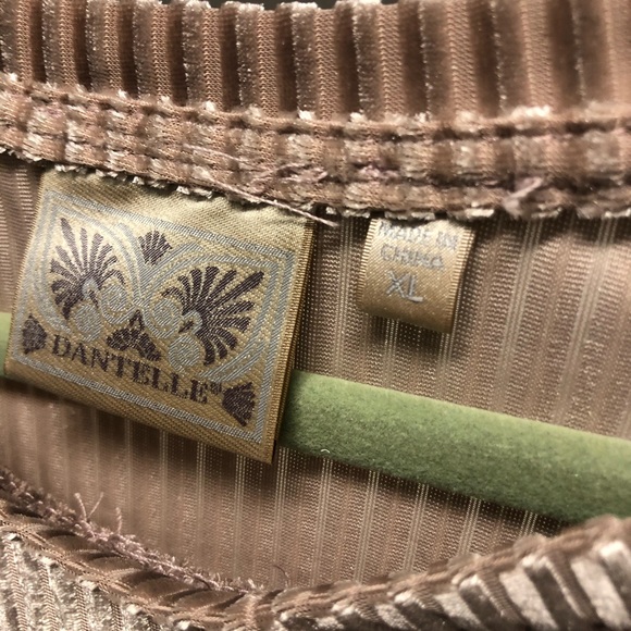 Velvet shirt sleeve pale blush top - Picture 3 of 3